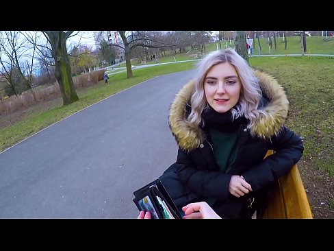 ❤️ Nilulon ang mainit na cum ng isang estranghero para sa pera - blowjob sa parke ni Eva Elfie ❌ Porno sa amin ﹏